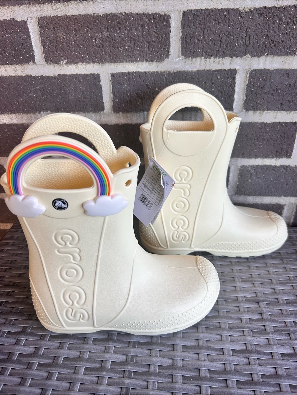 CROCS Kids Cream Handle It Rain Boots With Rainbow Charm Handle - Size J2
